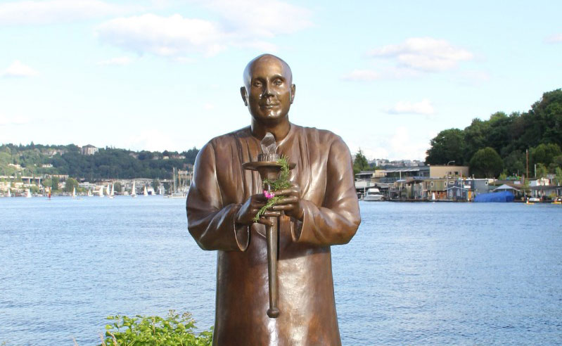 seattle-statue.jpg